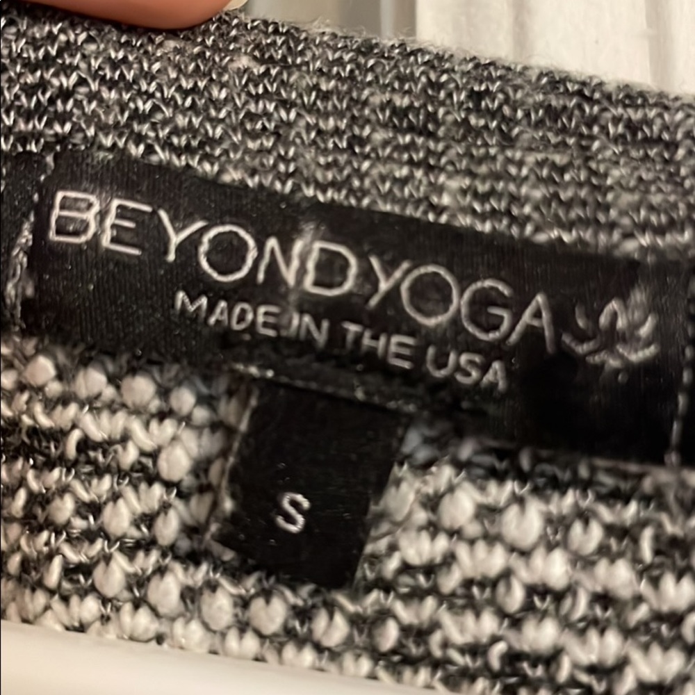 Beyond yoga long sleeve top - Picture 2 of 3
